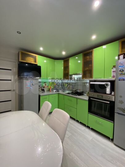 4-к. квартира, 72 м², 2/5 эт.