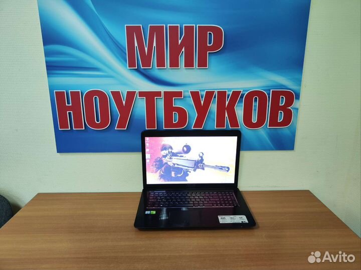 Большой игровой ноутбук Asus 17 / 12gb / ssd