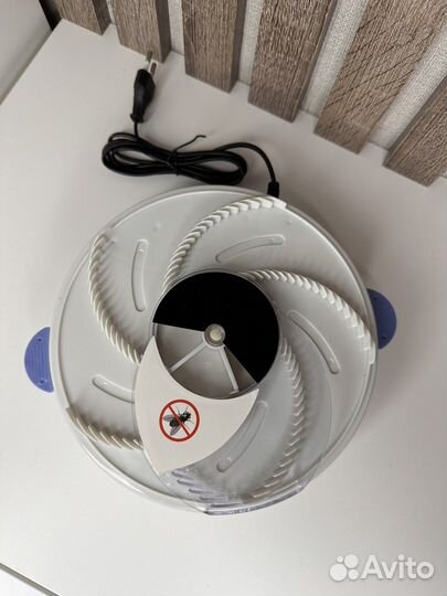 Мухоловка электрическая