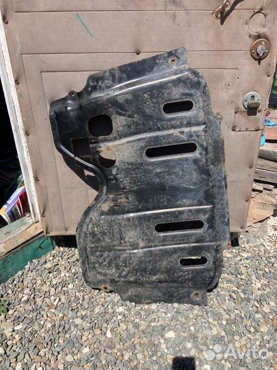 Защита двигателя LADA largus