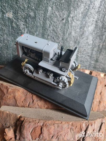 Модель трактора,и авто