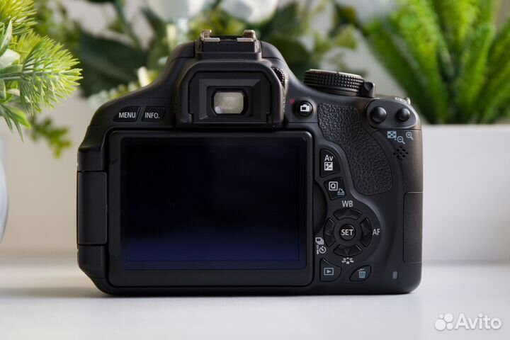 Canon 600D Kit (Пробег 5 тысяч)