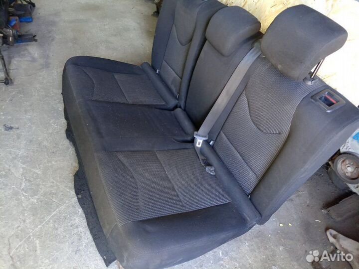 Сиденья задние Peugeot 408 4D EP6C M 2012