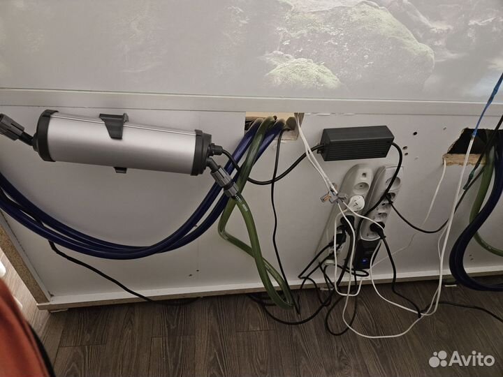 Аквариум с тумбой белый