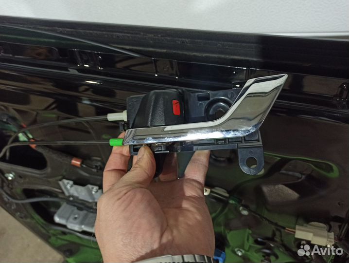 Дверь передняя левая Toyota Alphard ATH20