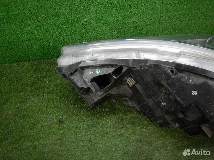 Фара правая Nissan Murano