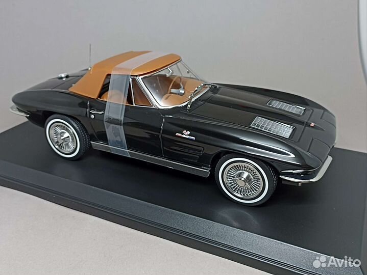 Chevrolet Corvette Stingray 1963 1:18 Norev