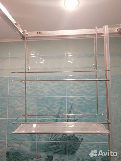 Полка в душевую кабину