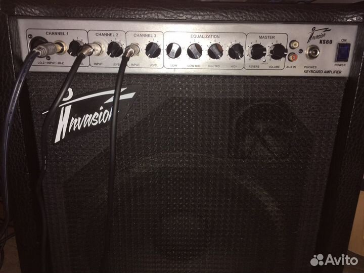 Комбоусилитель 60 вт универсальный с кабелем