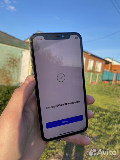 iPhone X, 64 ГБ