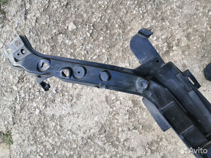 Панель передкa Ford Fusion (02-12)