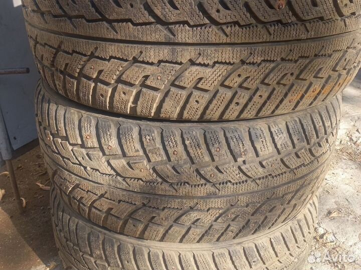 Kumho I'Zen RV Stud KC16 255/50 R19 107T