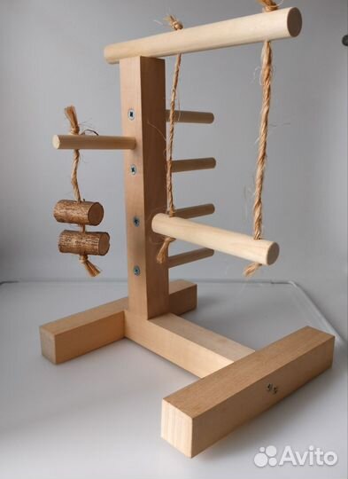 Стенд для попугаев