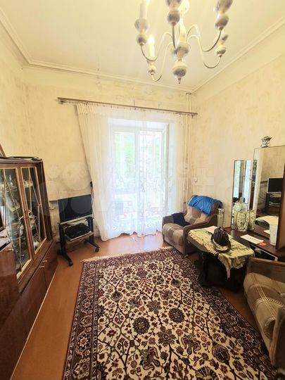 2-к. квартира, 43 м², 2/4 эт.