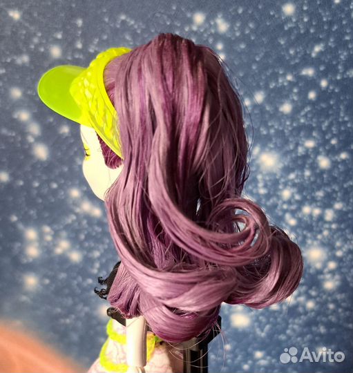 Кукла монстер хай monster high спектра с коробкой