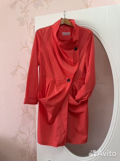 Плащ Baronia edition 38(44 рус.)