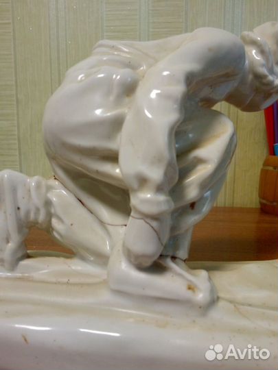 Продам статуетку