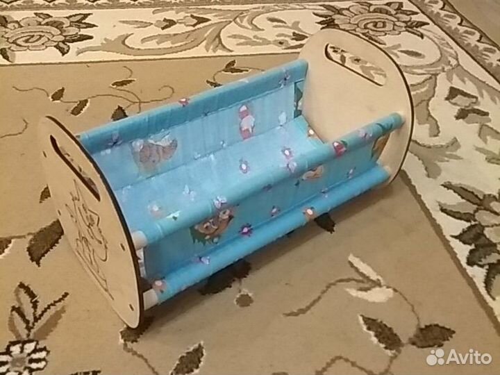 Кроватка для куклы