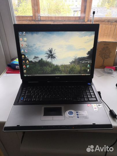 Ноутбук Asus, 2008 г