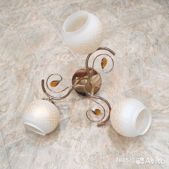 Люстра потолочная 3-х рожковая