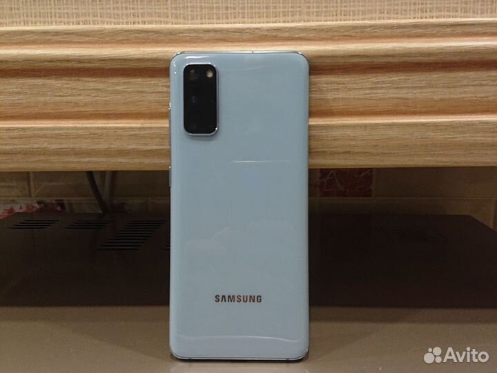 Samsung Galaxy S20 5G (Snapdragon 865), 8/128 ГБ