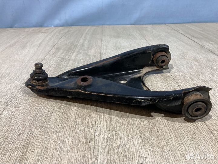 Рычаг подвески Renault Logan Sandero Almera G15R L