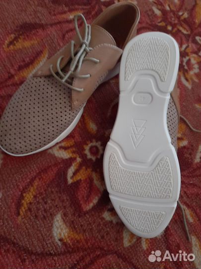 Туфли,босоножки 39-40р.Стельки для обуви,ремни