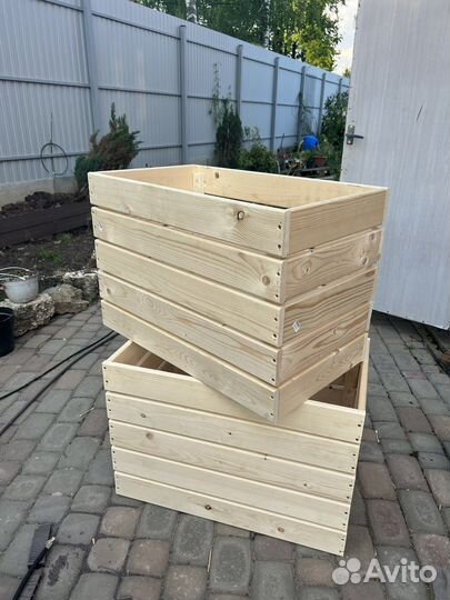 Деревянное кашпо клумба