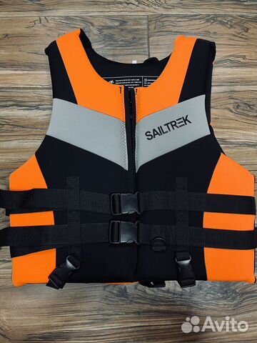 Спасательный жилет для плавания и водного спорта