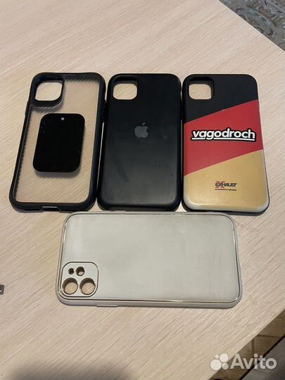 Чехлы на iPhone 11