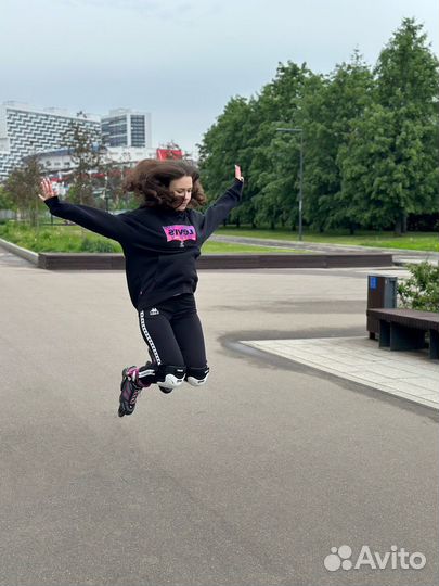 Инструктор по роликам