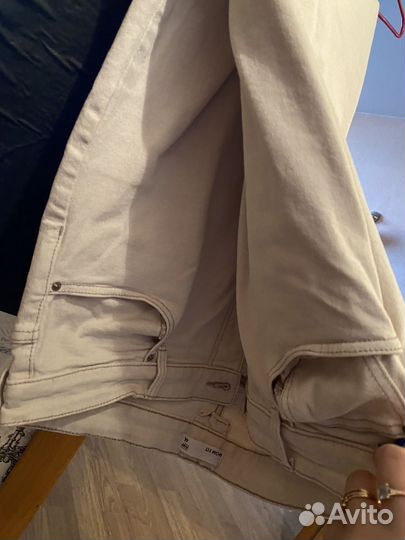 Джинсы женские