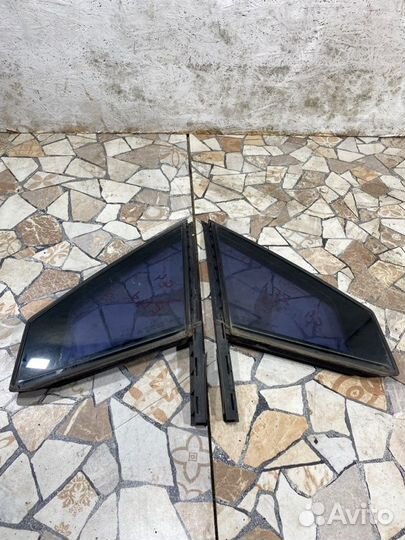 Форточка двери Citroen C4 хэтчбэк TU5JP4 2009