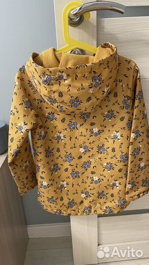 Куртка ветровка на флисе р. 122