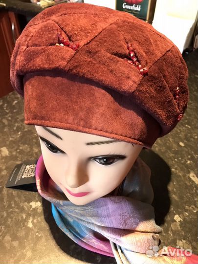 Берет замшевый новый