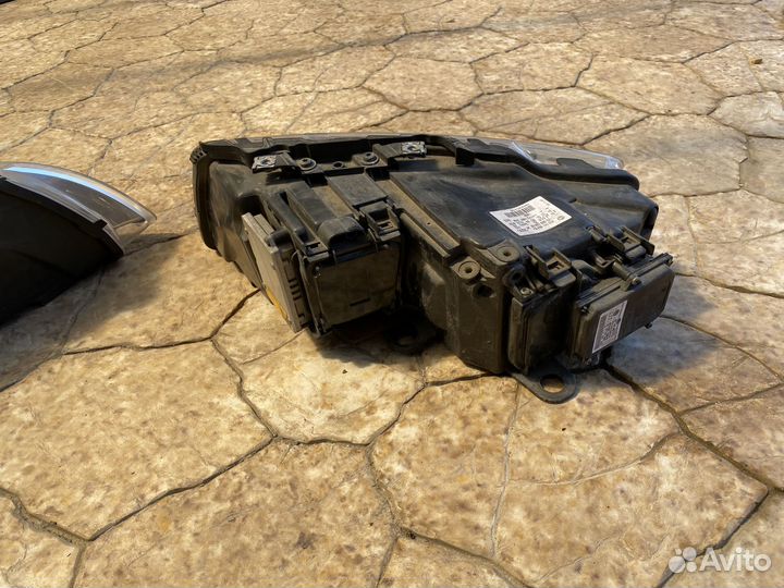 Фара передняя Ксенон Адаптив Audi A8 D3 2008г