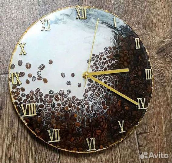 Часы из эпоксидной смолы на заказ