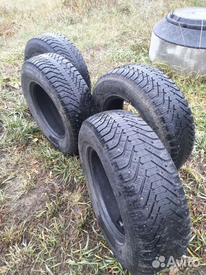 Goodyear UltraGrip Ice SUV 235/70 R16 107T