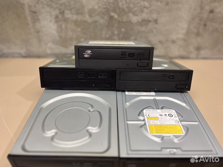 Оптический привод SATA