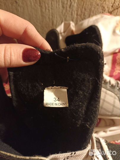 Коньки хоккейные