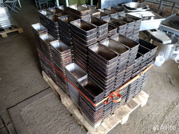 Формы хлебные б/у, разные