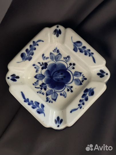 Пепельница гжель