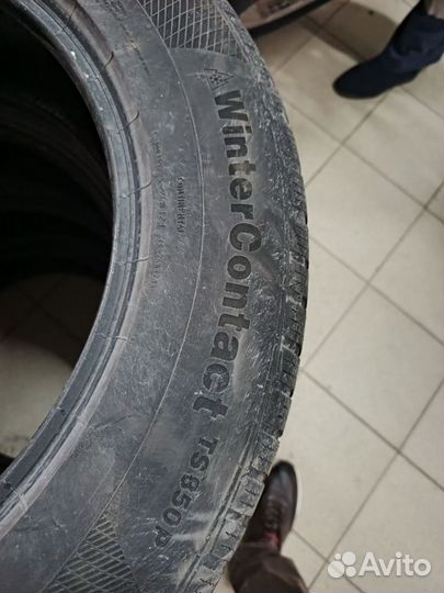 Continental ContiWinterContact TS 850 P 215/65 R17 99T