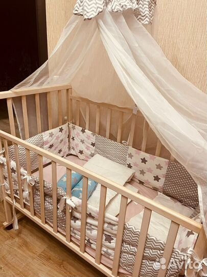 Кровать с балдахином