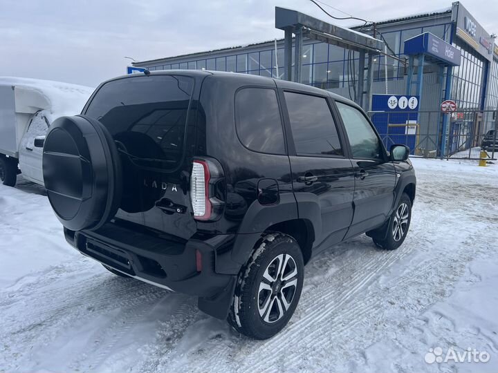 ВАЗ Niva Travel 1.7 МТ, 2024