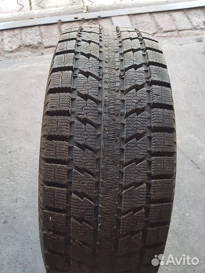 Toyo Observe GSi-5 265/70 R16