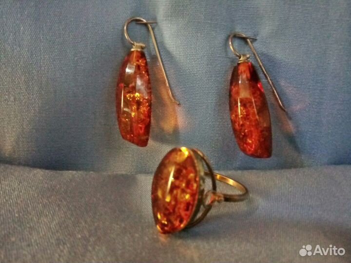Янтарные серьги и кольцо