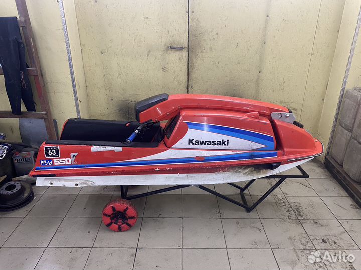 Kawasaki jet ski 550