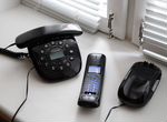 Радиотелефон Voxtel с автономной зарядной станцией