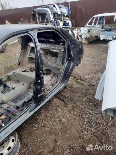 Задняя часть кузова с крышей renault logan 1